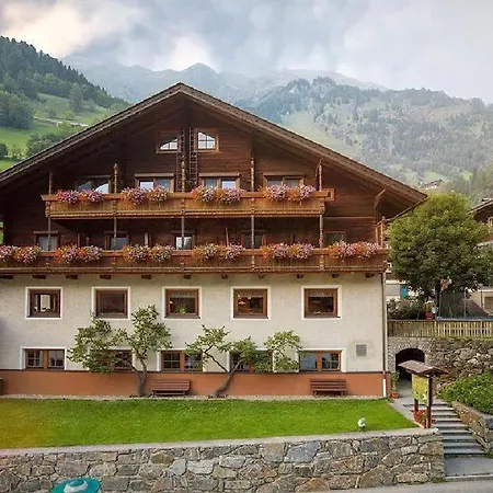 Gasteheim Dorfwirt Bed and Breakfast *
